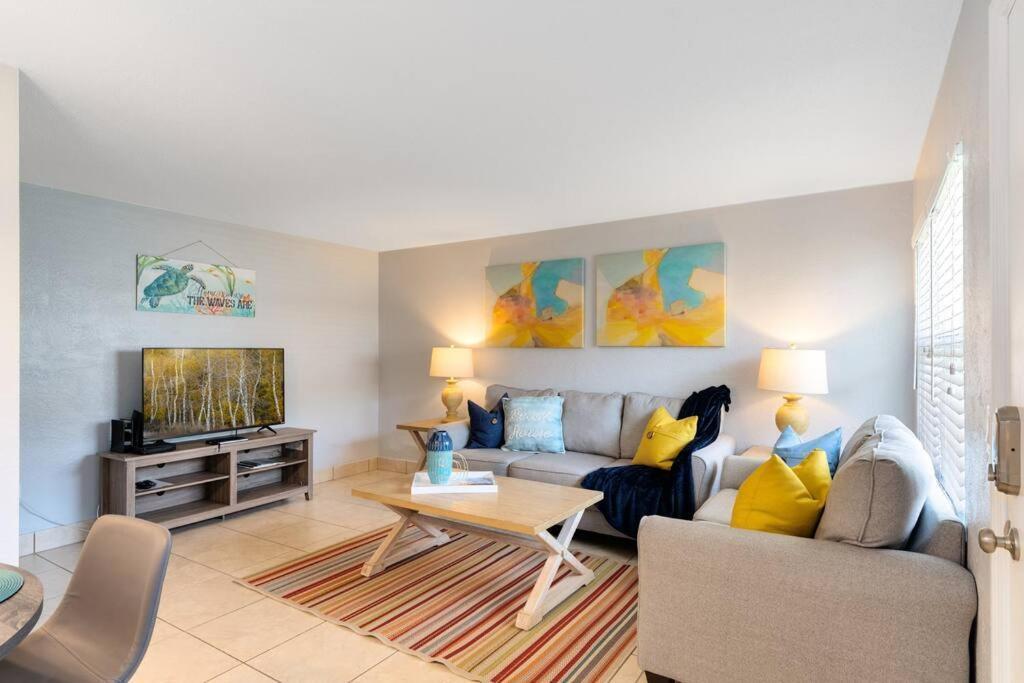 Ocean 7 - Palmside Appartement Indian Harbour Beach
