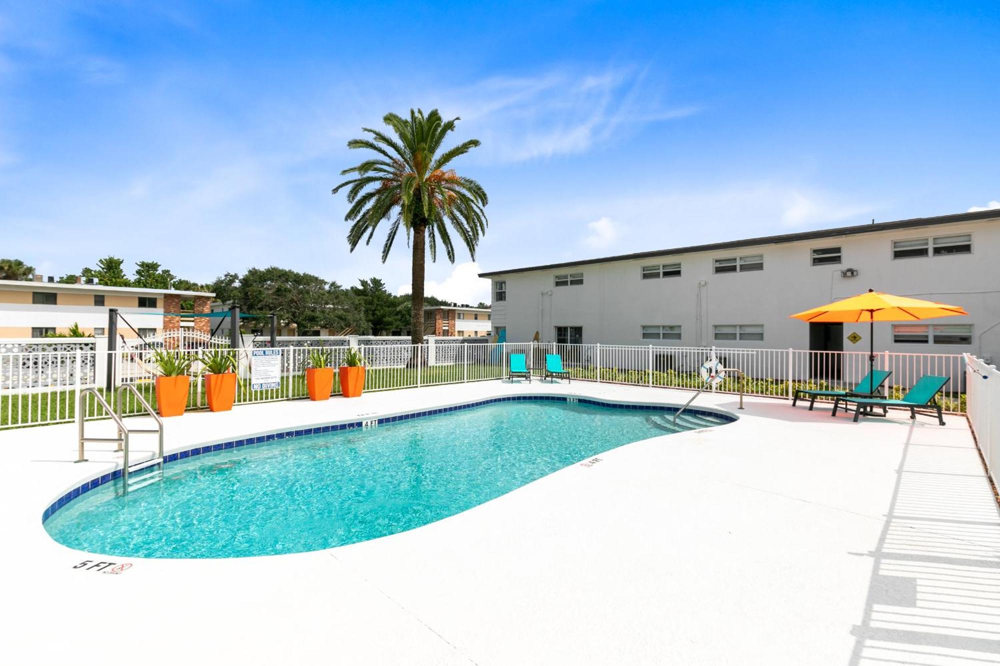 Ocean 7 - Palmside * Indian Harbour Beach